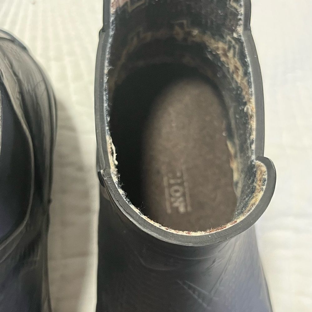 Pendleton Embossed Chelsea Rain Boots (Size 7) - Picture 7 of 16